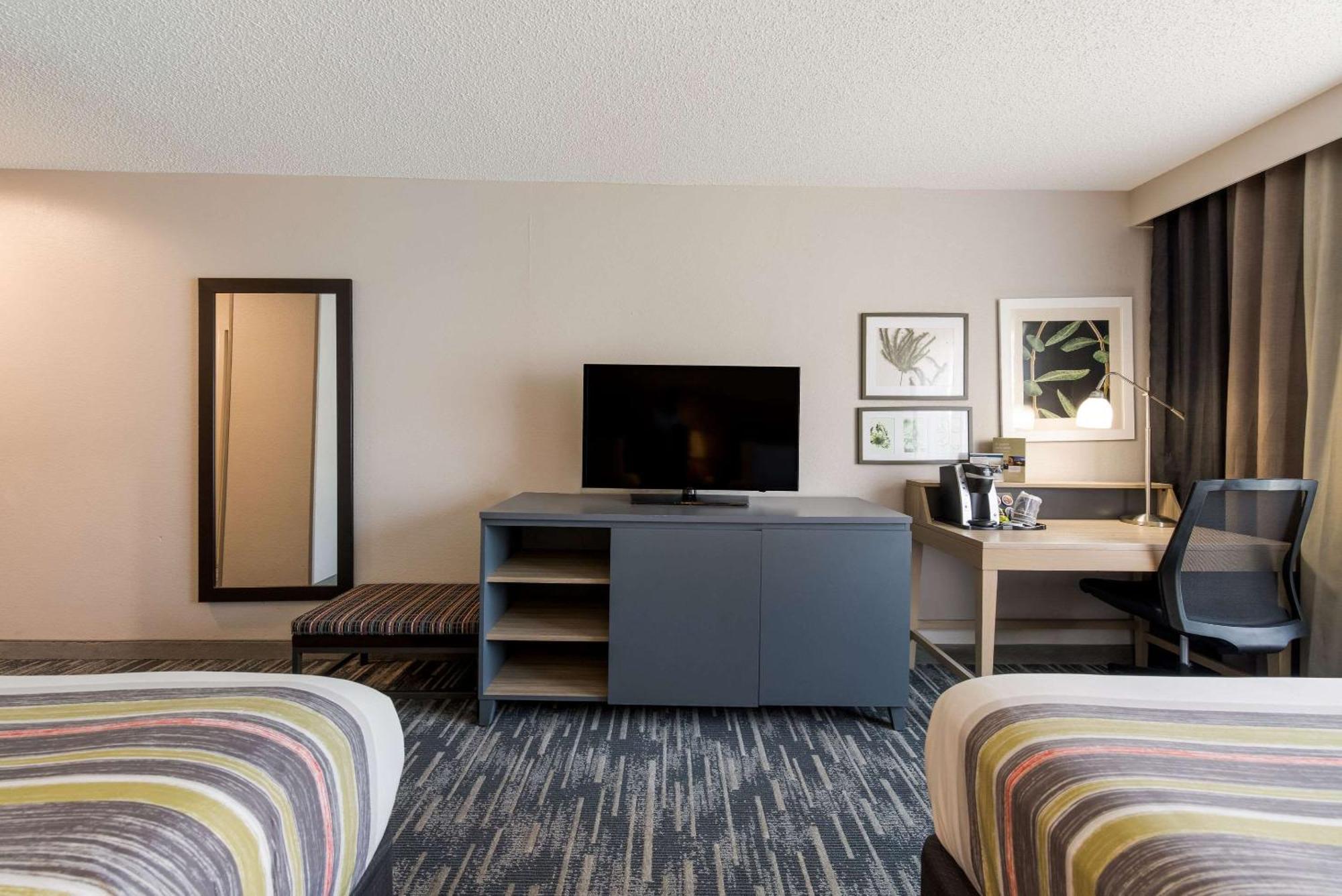 Country Inn & Suites By Radisson, Wichita East, Ks Exteriör bild